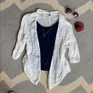 Off White/Quarter Length sleeved Cardigan